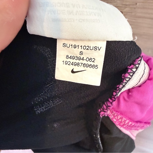 Nike Dri-FIT Tempo Running Shorts Black Pink Mesh Trim Small - Picture 8 of 8